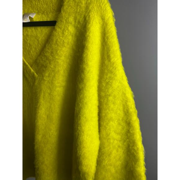 Maeve Anthropologie Plush V-Neck Cozy Pullover Sweater in neon yellow Size M - Picture 5 of 7